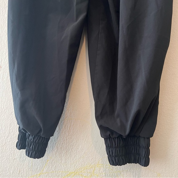 Thrive Sociėtė Black jogger size Medium - Picture 5 of 9